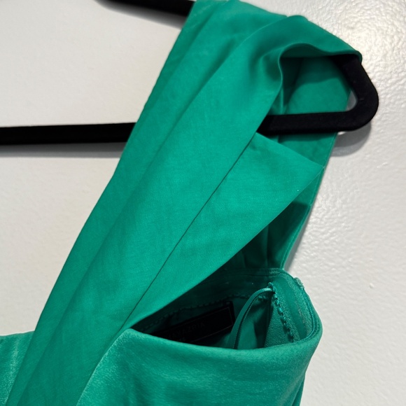 BCBGMAXAZRIA Petites Green One Shoulder Draped Cocktail Dress – Size 2P - Picture 3 of 5